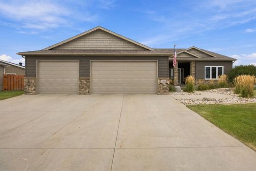 2302 10th St W, West Fargo, ND, 58078-3202 | Card Image