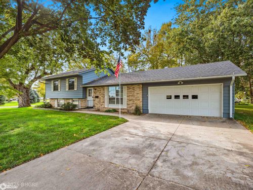 524 S Western St, Stuart, IA, 50250-2027 | Card Image