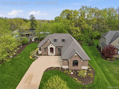 3513 Pointe Shore Dr, Brighton, MI, 48114-7688 | Card Image