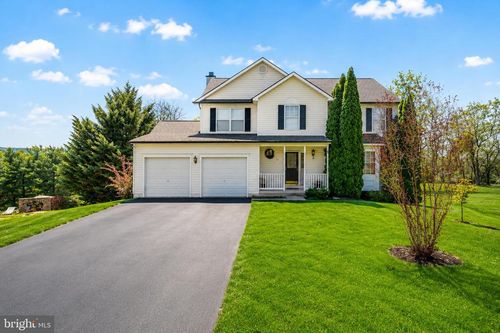 1949 Winston Dr, HAGERSTOWN, MD, 21740-6788 | Card Image