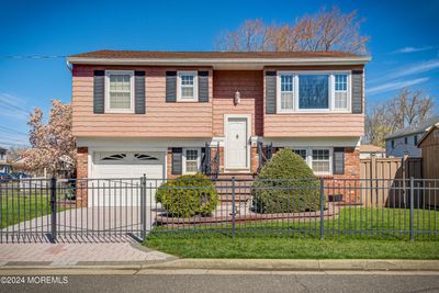 55 S End Avenue, House other with 3 bedrooms, 1 bathrooms and null parking in North Middletown NJ | Image 1