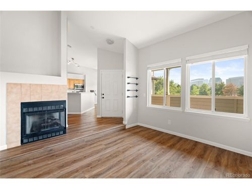 apt-j301-6001 S Yosemite St, Greenwood Village, CO, 80111-5135 | Card Image