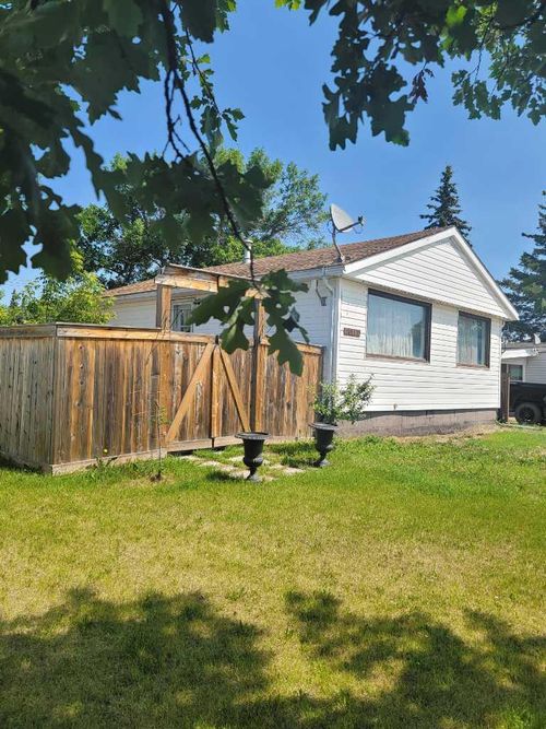 10110 100 Ave, Nampa, AB, T0H2R0 | Card Image