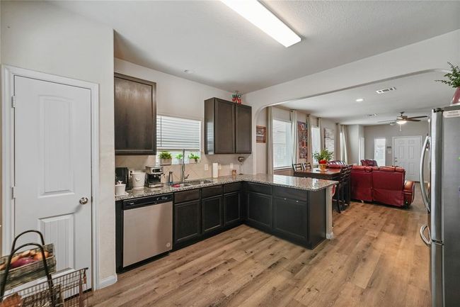 23659 Goodfellow Dr, House other with 4 bedrooms, 3 bathrooms and 2 parking in Spring TX | Image 8