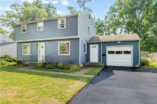 67 Fairmeadow Dr, Rochester, NY, 14618-4220 | Card Image