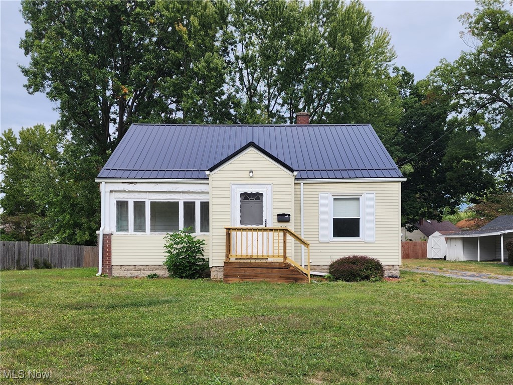 Perkinswood Blvd, Warren, OH 44484