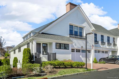 15 Honeysuckle Ln, Port Chester, NY, 10573-1506 | Card Image