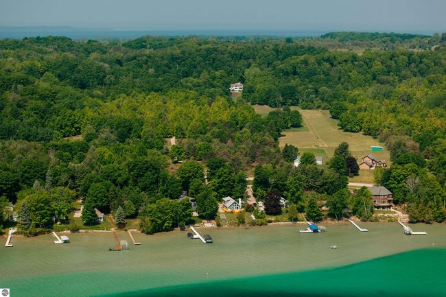 3970 N West Torch Lake Dr, House other with 4 bedrooms, 5 bathrooms and null parking in Kewadin MI | Image 88