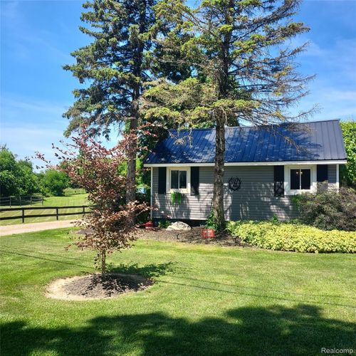 4481 Belford Rd, Holly, MI, 48442-9444 | Card Image