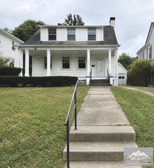 655 Rockbridge Street, Bluefield, WV, 24701 | Card Image