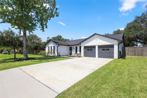 2514 Westfield St, Alvin, TX, 77511-3823 | Card Image