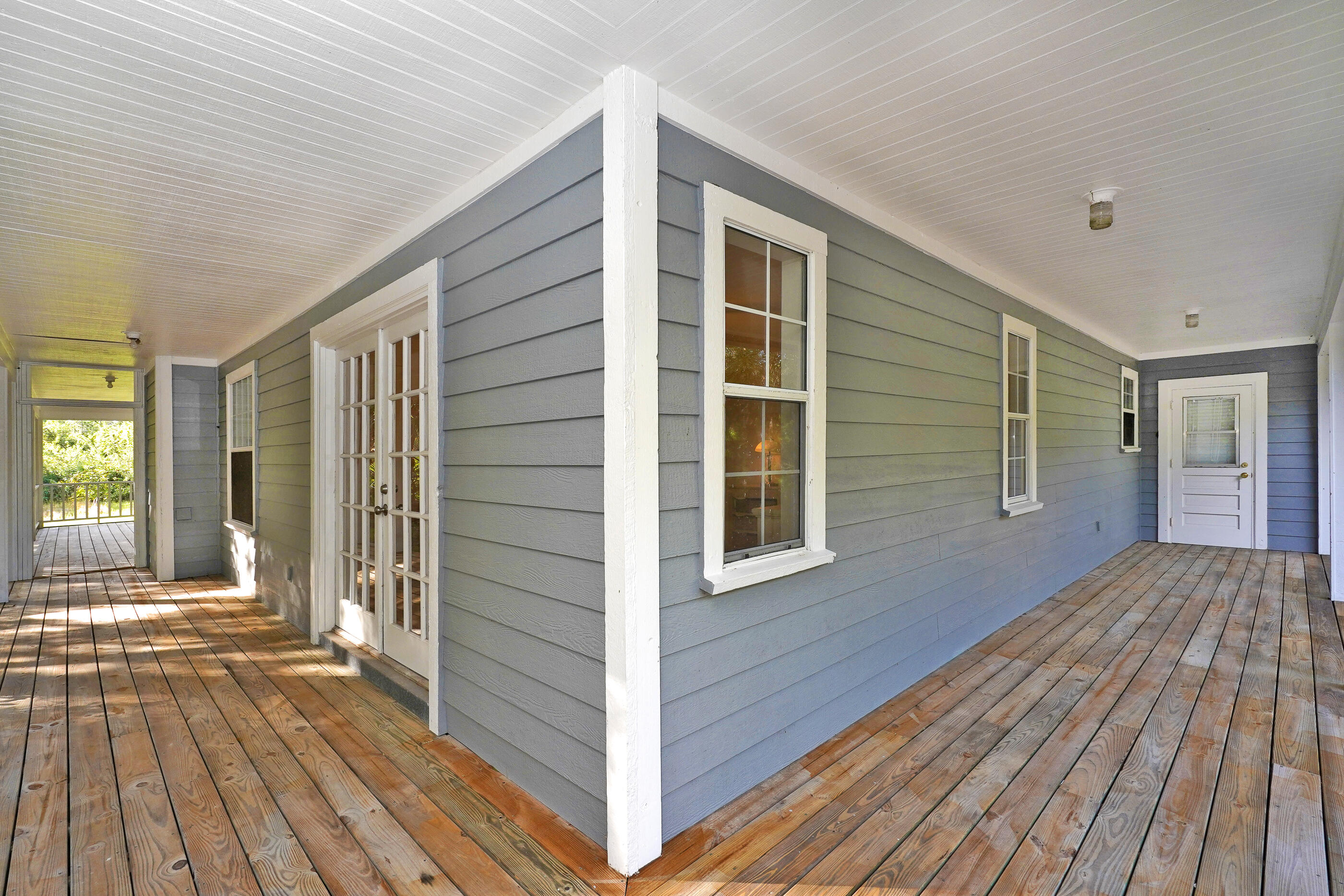 Berry Rd, Grant, FL 32949