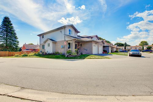 26-195 Barker St, London, ON, N5Y1Y2 | Card Image