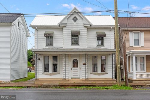 316 Walnut St, BOILING SPRINGS, PA, 17007-9539 | Card Image