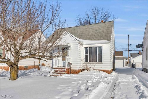 5602 Westlake Ave, Parma, OH, 44129-2342 | Card Image