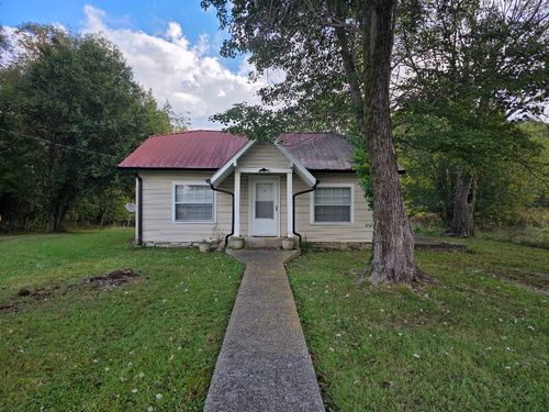 2010 Old Highway 31 E, Westmoreland, TN, 37186-2078 | Card Image