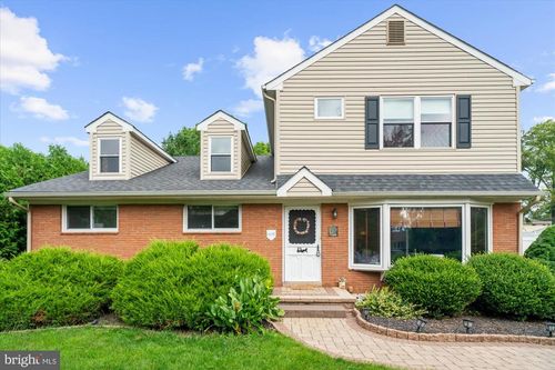34 Butternut Dr, HATBORO, PA, 19040-1529 | Card Image