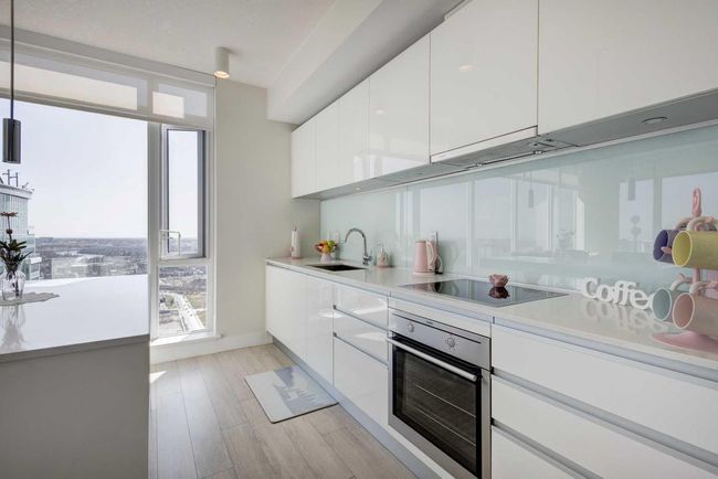 3304 - 1188 3 St Se, Condo with 2 bedrooms, 2 bathrooms and 2 parking in Calgary AB | Image 12