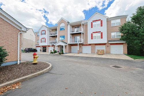 6975 Summit Lake Dr, Cincinnati, OH, 45247-3395 | Card Image