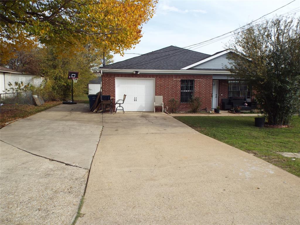 Cabot Dr, Dallas, TX 75217