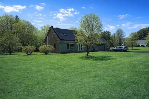 2 Hutchins Cir, Barre, VT, 05641-8119 | Card Image
