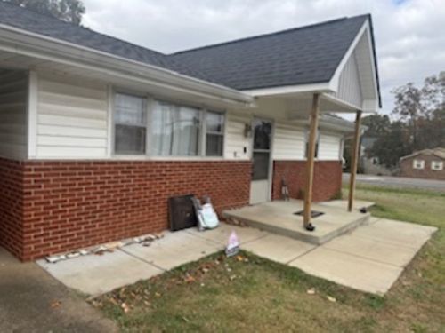 3521 Oakwood Blvd, Sheffield, AL, 35660-1545 | Card Image