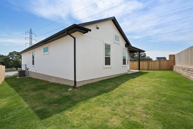 12104 Fennec Way, House other with 3 bedrooms, 2 bathrooms and 2 parking in Austin TX | Image 33