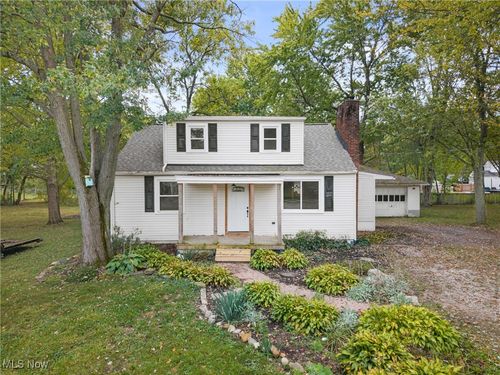 1129 Novak Rd, Grafton, OH, 44044-1227 | Card Image