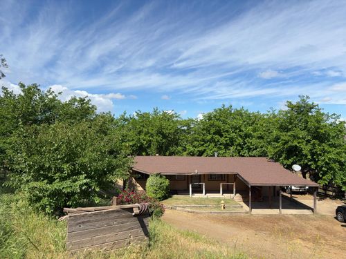 39569 Clover Ln, Yokuts Valley, CA, 93675-9669 | Card Image
