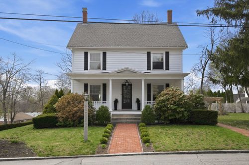 198 Linden St, Manchester, NH, 03104-3807 | Card Image