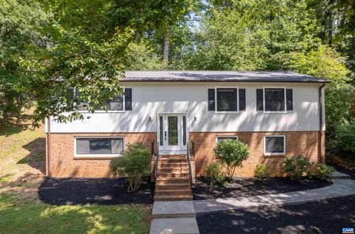 2232 Brandywine Dr, CHARLOTTESVILLE, VA, 22901-2907 | Card Image