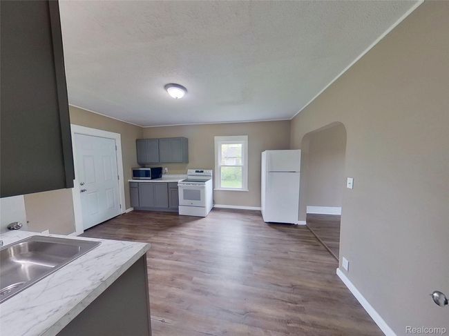Kitchen | Image 6