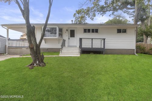 28 Anchorage Blvd, Bayville, NJ, 08721-1856 | Card Image