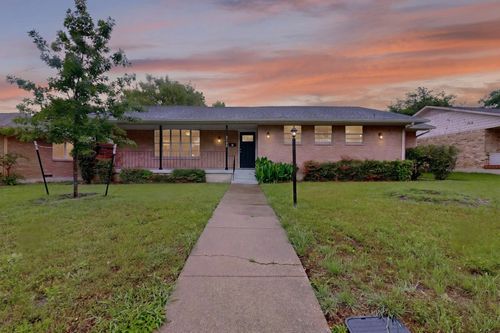 2522 Pinebluff Dr, Dallas, TX, 75228-5830 | Card Image