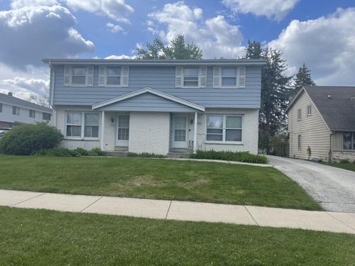 9105 W Howard Ave, Greenfield, WI, 53228-1641 | Card Image