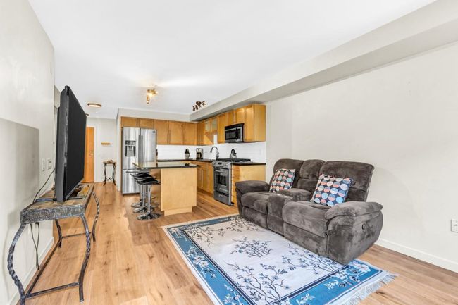 304 - 122 E 3 Rd Street, Condo with 1 bedrooms, 1 bathrooms and 1 parking in North Vancouver BC | Image 10