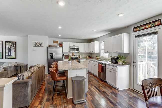 207 S Tuttle Rd, House other with 4 bedrooms, 3 bathrooms and null parking in Springfield OH | Image 4