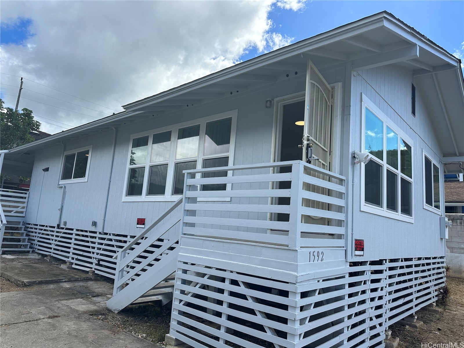 Perry St, Honolulu, HI 96819 #1