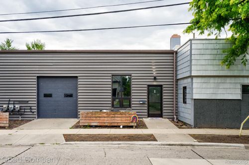 2-1300 Batavia Ave, Royal Oak, MI, 48067-3346 | Card Image