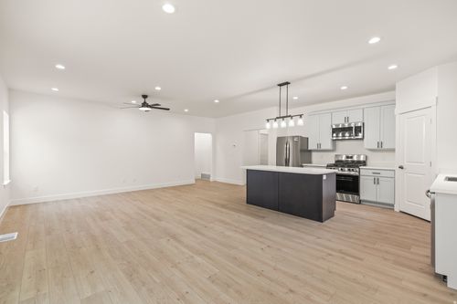 325 400, Fillmore, UT, 84631-4016 | Card Image