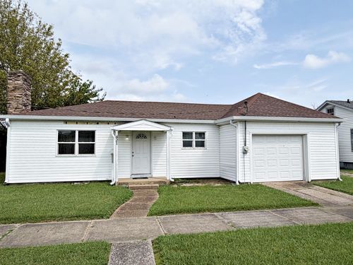 421 E 9th St, Metropolis, IL, 62960-1953 | Card Image