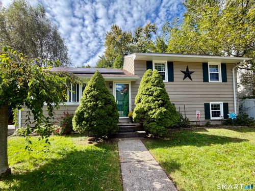 32 Elliott St, Meriden, CT, 06451-6255 | Card Image