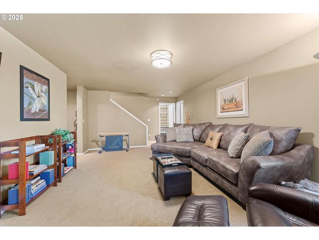 3486 Chaparrel Loop, House attached with 4 bedrooms, 4 bathrooms and 2 parking in West Linn OR | Image 19