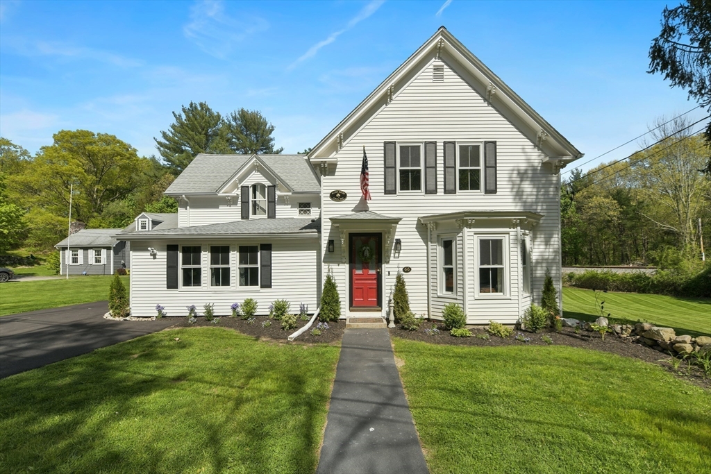 Seekonk St, Norfolk, MA 02056