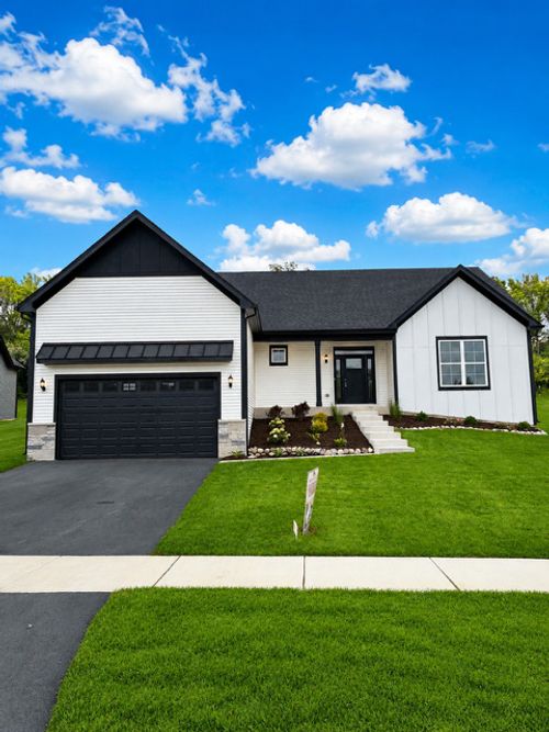 852 Timber Oak Ln, Yorkville, IL, 60560-2214 | Card Image
