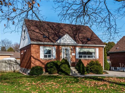 lowersuite-5 Carene Avenue, Hamilton, ON, L8K3W3 | Card Image