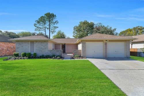 607 Dixie Dr, League City, TX, 77573-3448 | Card Image