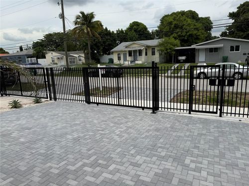 1-1256 Ne 110th Ter, Miami, FL, 33161-7625 | Card Image