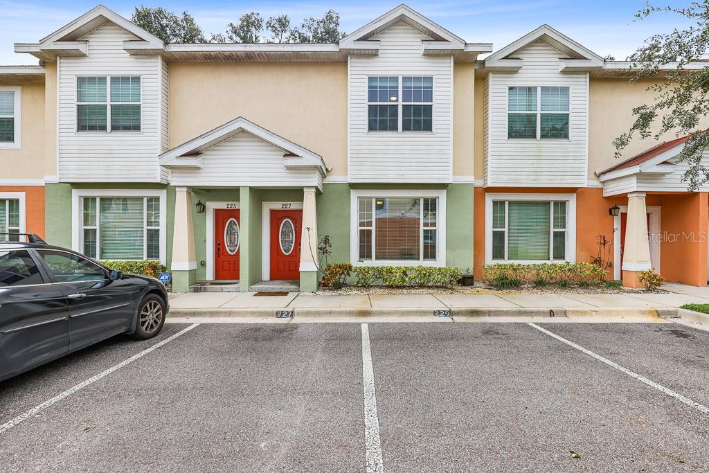 Alexander Woods Dr, Plant City, FL 33563