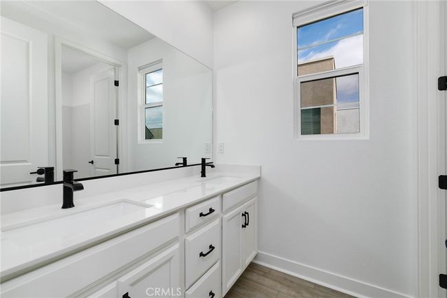 484 Chorus, Condo with 3 bedrooms, 3 bathrooms and 2 parking in Irvine CA | Image 14